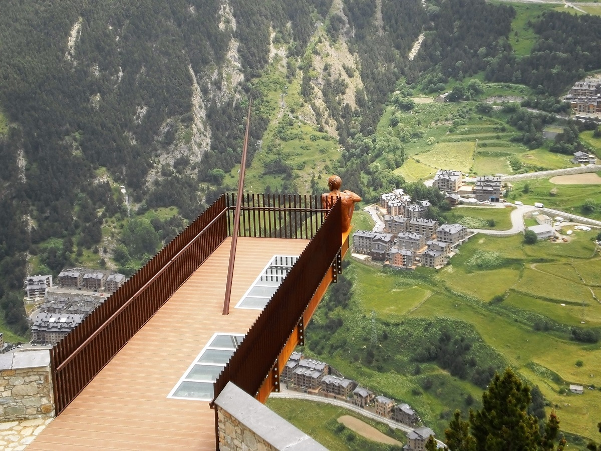 Mirador Roc del Quer para vivir sensaciones de vértigo en Andorra