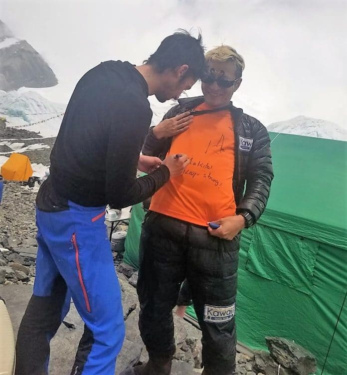Kilian Jornet conquista Everest