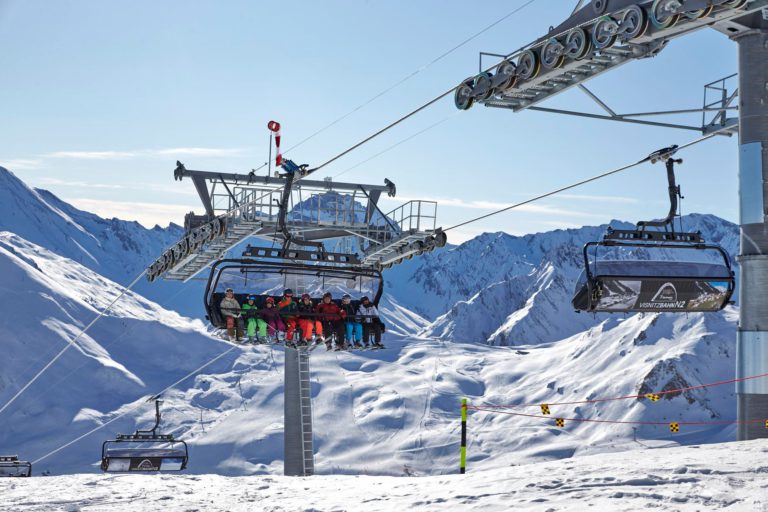 Fiscalía Viena investiga infecciones por coronavirus Tirol