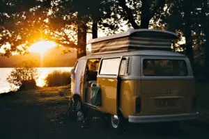 furgoneteros y autocaravanistas explotan sector camping