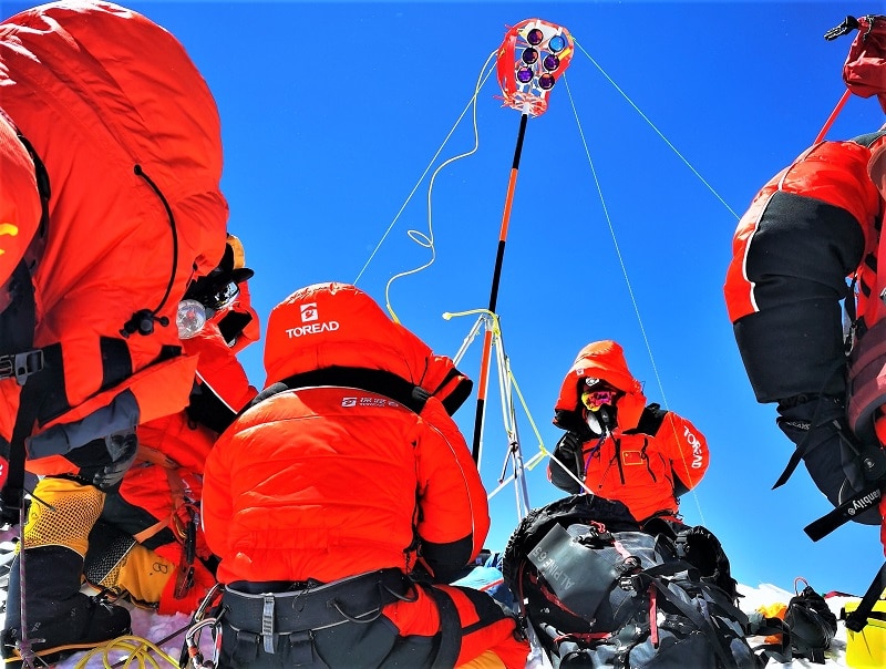 Everest topógrafos chinos 