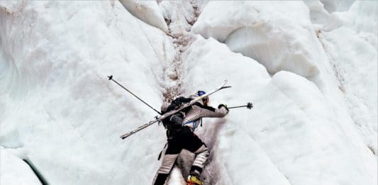 Andrzej Bargiel esquís K2: The Impossible Descent