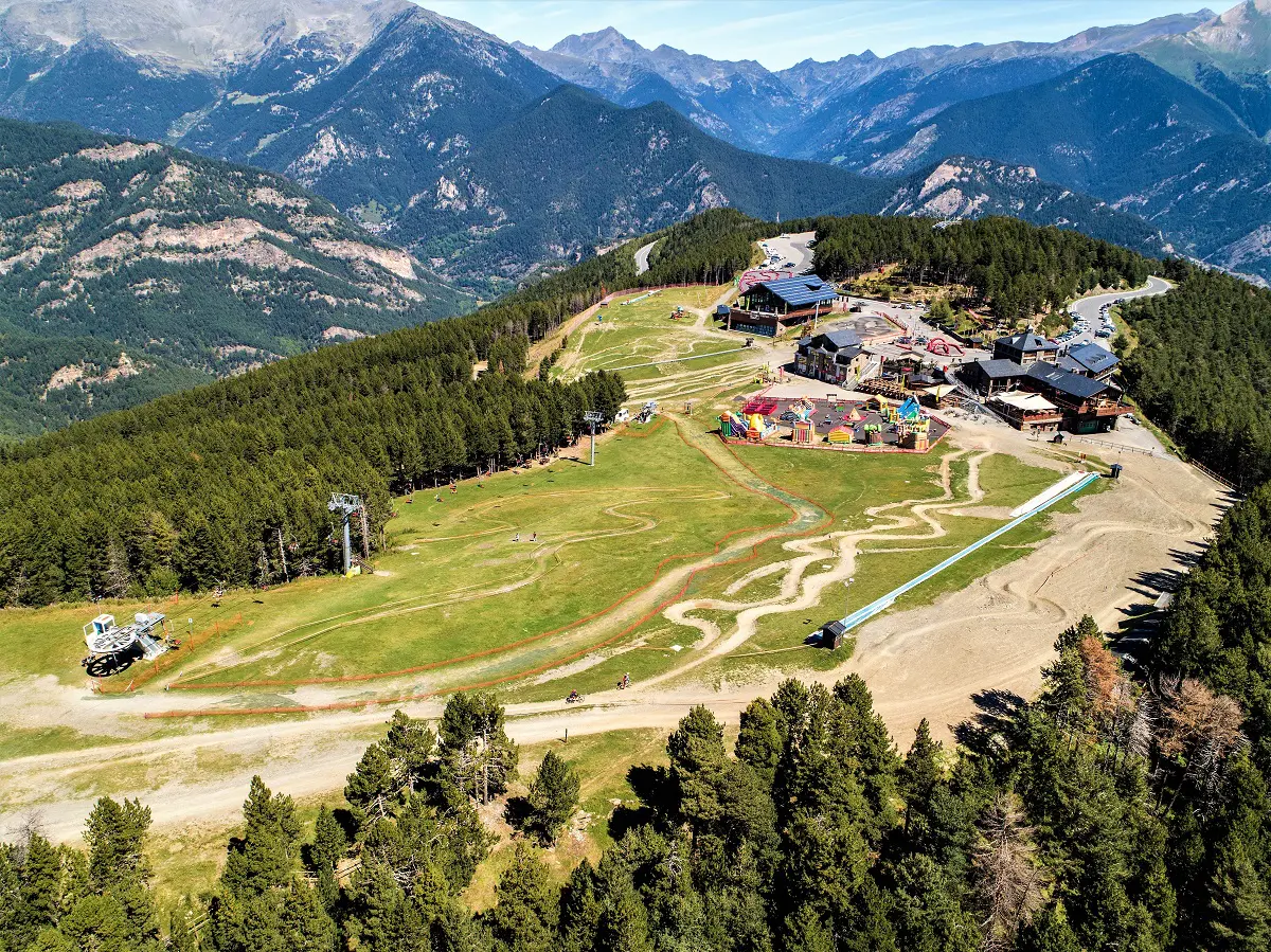 cicloturismo la bicicleta de montaña destinos turísticos 