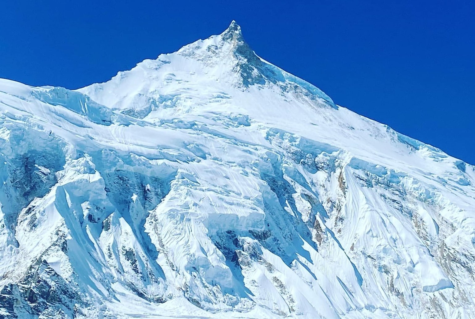 Alex Txikon Manaslu invernal Simone Moro