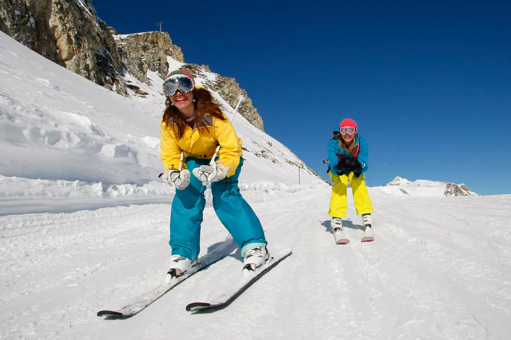 Francia prórroga cierre estaciones de esquí