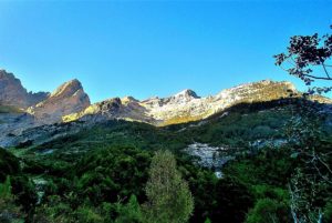 Valle de Pineta cascadas Llanos de La Larri