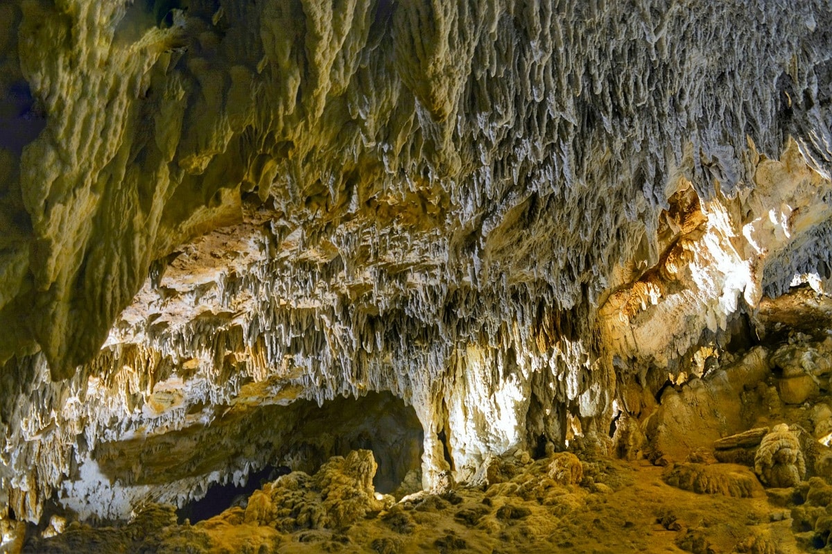 cueva Urdax