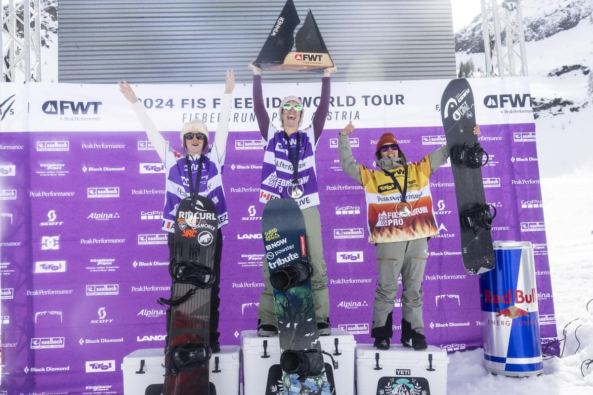 Anna Martinez, Erin Sauve y Núria Castán FWT