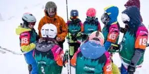 Jóvenes durante el Freeride Junior Camp de Tavascan
