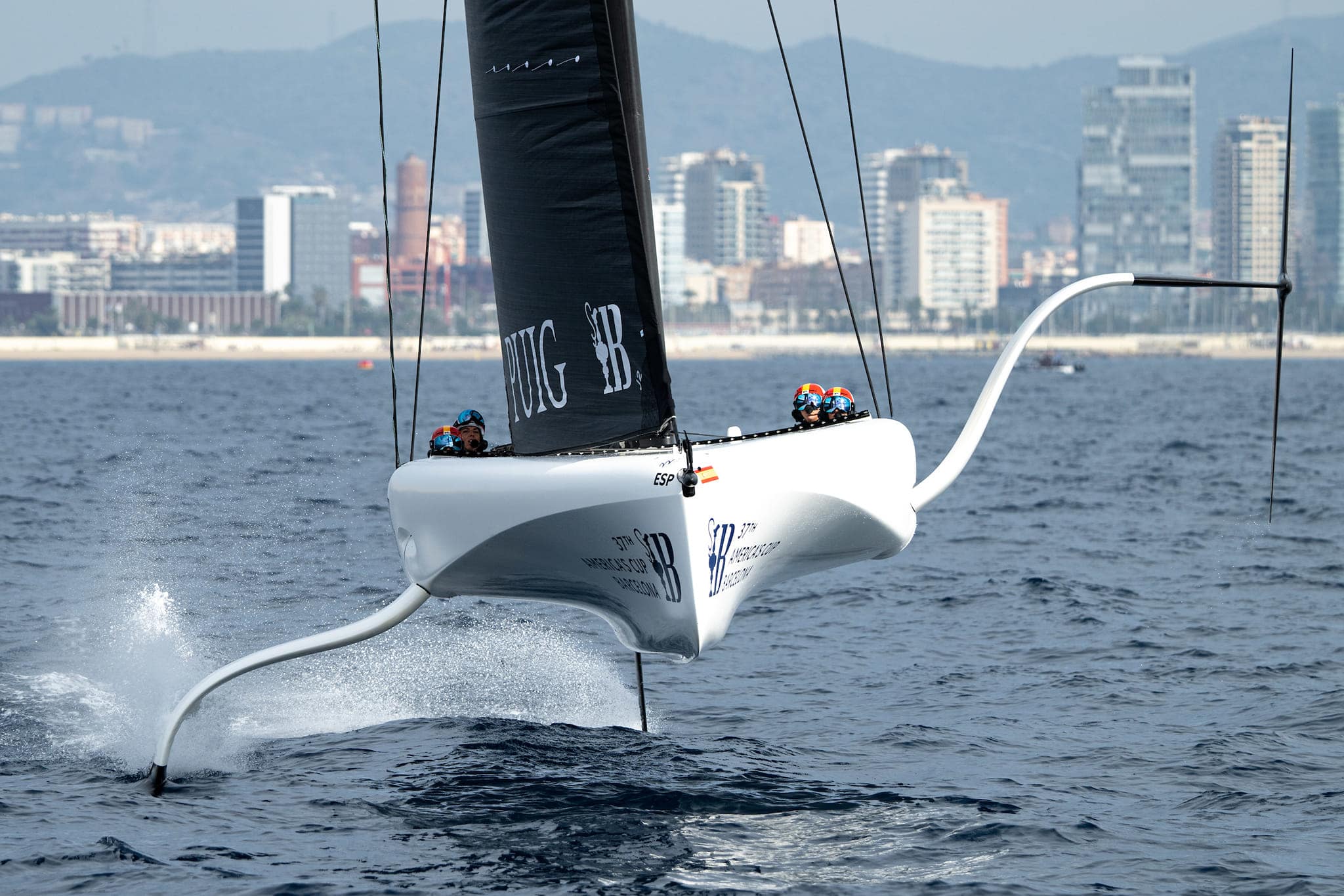 Sail Team BCN AC 40
