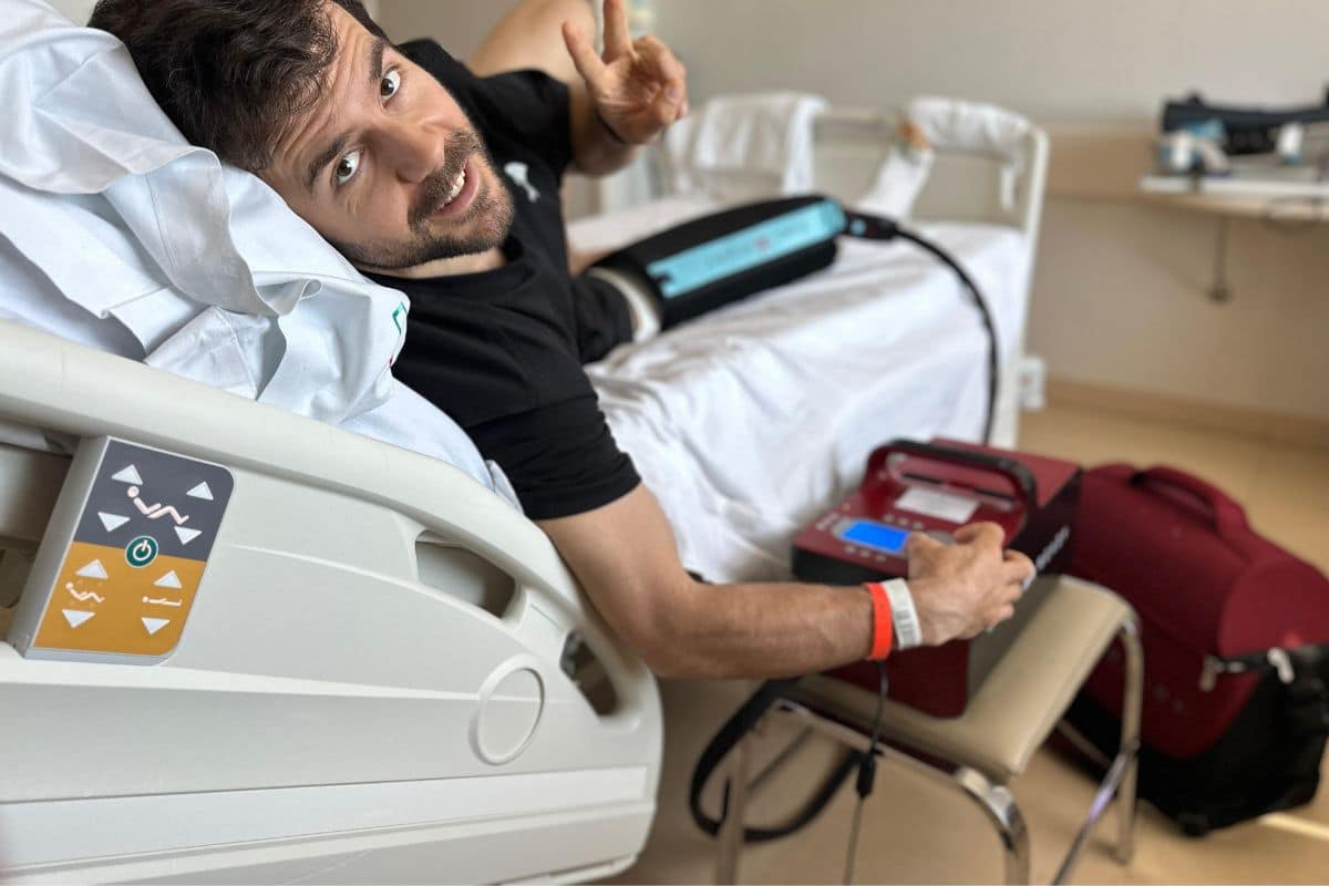 Aymar Navarro en el hospital Tecknon