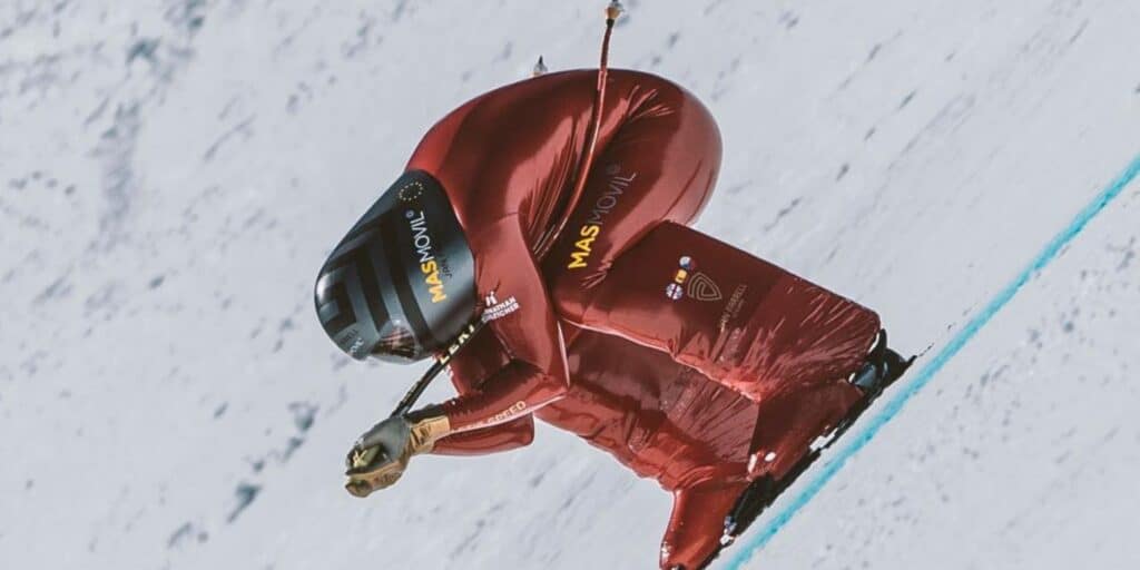 Jan Farrell compitiendo en Vars a más de 200 km/h