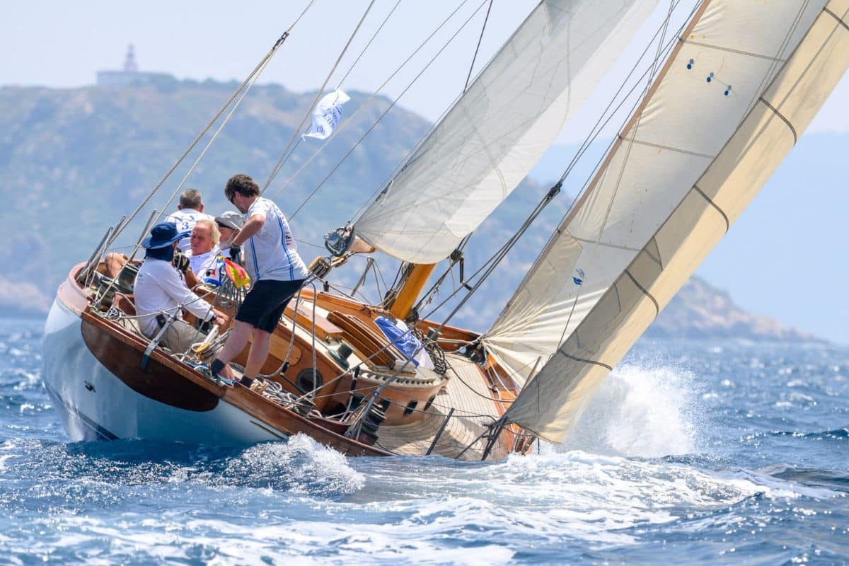 El Almarán, del CN El Balís, vela clásica Costa Brava 