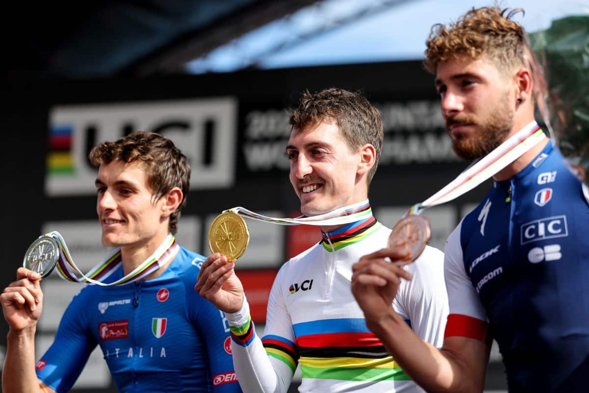 Simone Avondetto Alan Hatherly,y Victor Koretzky