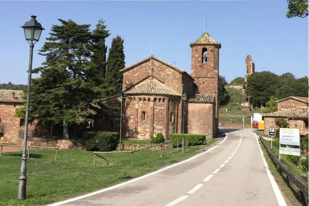 La iglesia románica de Sant Martí de El Brull, 