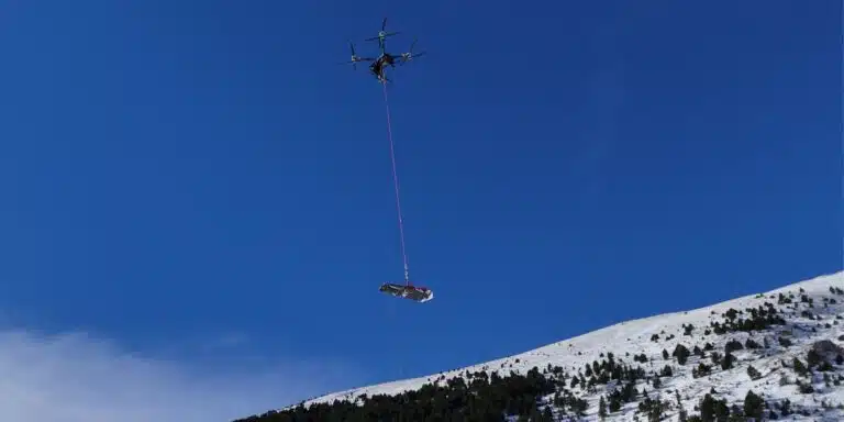 Rescate montaña drone