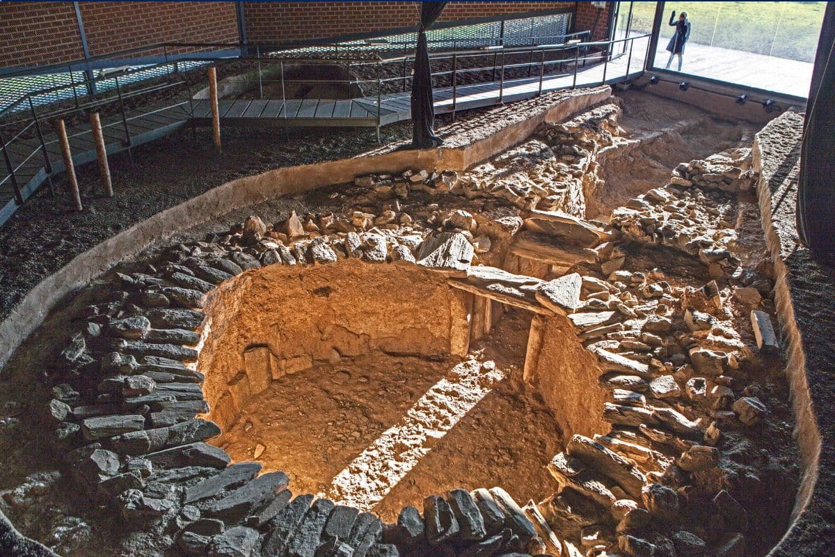 El sepulcro prehistórico de Huerta Montero, en Almendralejo, 