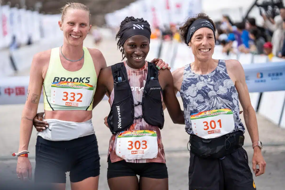 El podio femenino de la Silver Pagoda Forest Classic, 