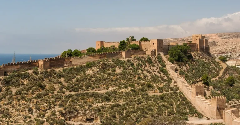La Alcazaba de Almería,/Tour de Castles